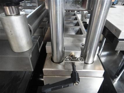 Otomatik Kapsül Blister Blister Forming Makinesi
